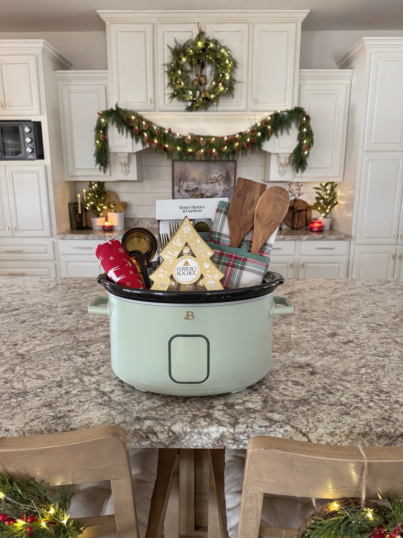 Festive and functional gift idea!!🎄  I got everything from @walmart #walmartpartner #walmart #walmartholiday #liketkit @shop.ltk