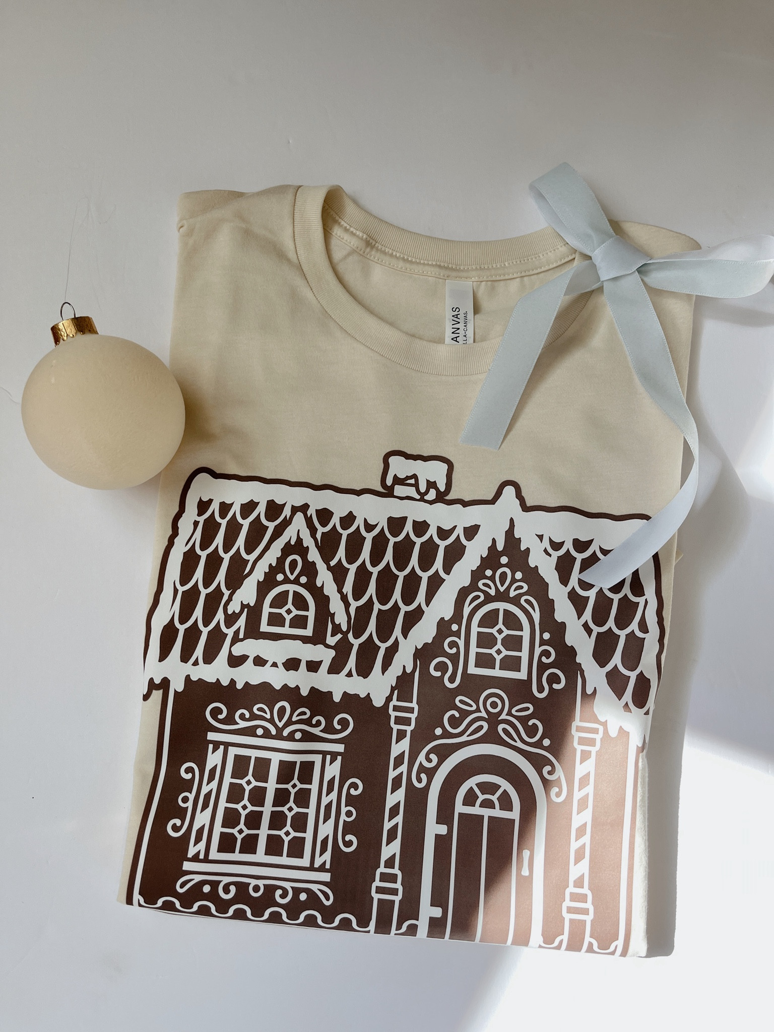 Gingerbread Tee / gingerbread sweatshirt / gingerbread shirt / Christmas shirt / Christmas sweatshirt 


#LTKCyberWeek #LTKHoliday #LTKGiftGuide