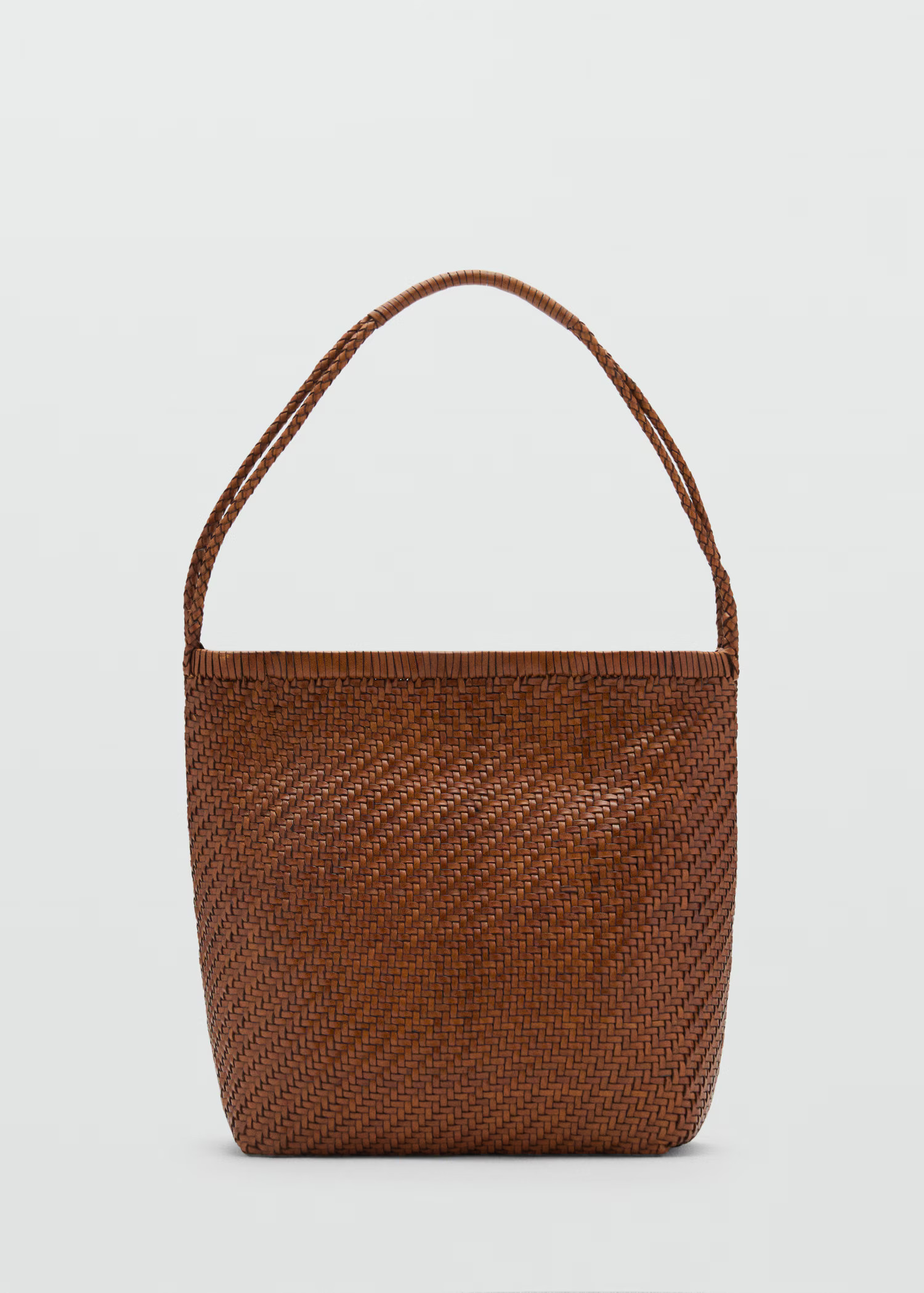 Medium braided leather shoulder bag - Women | MANGO USA | Mango (US/MX/AU)