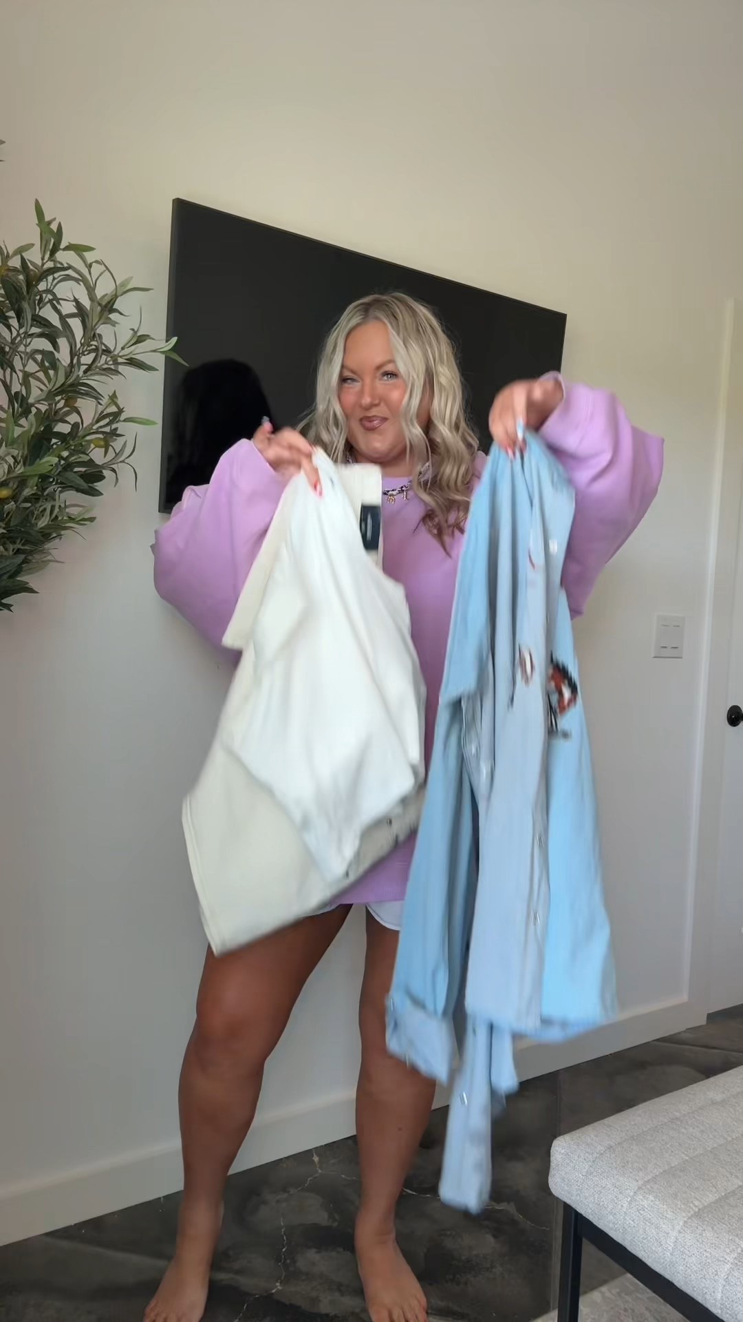 Size 34 skirt
Size xxl top
Size xxl denim top 

#LTKSeasonal #LTKMidsize #LTKPlusSize