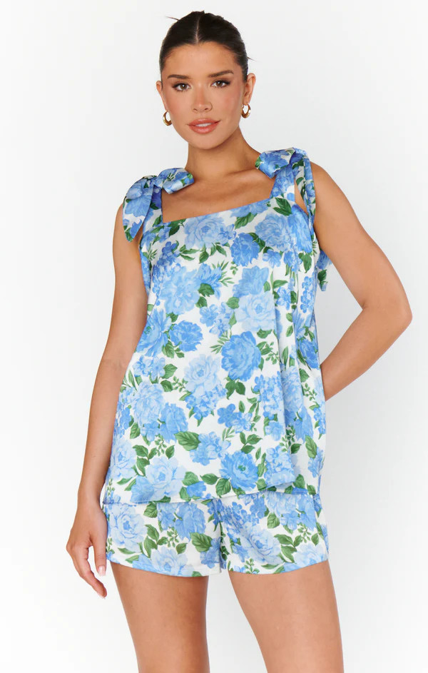 Makeup Tank ~ Cottage Floral Blue | Show Me Your Mumu