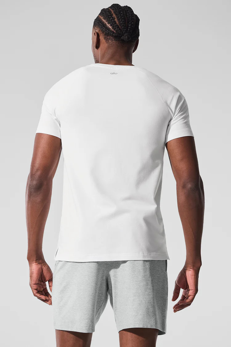 Alo Vapor Crewneck Short Sleeve | Alo Yoga (US)