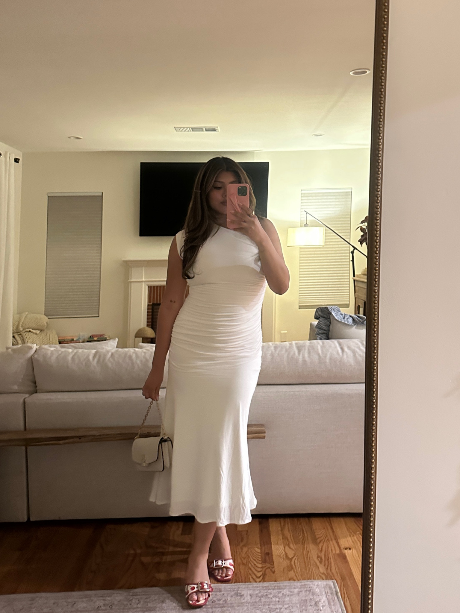 Off the shoulder Meshki dress! 

#LTKBeauty #LTKFindsUnder100 #LTKHoliday