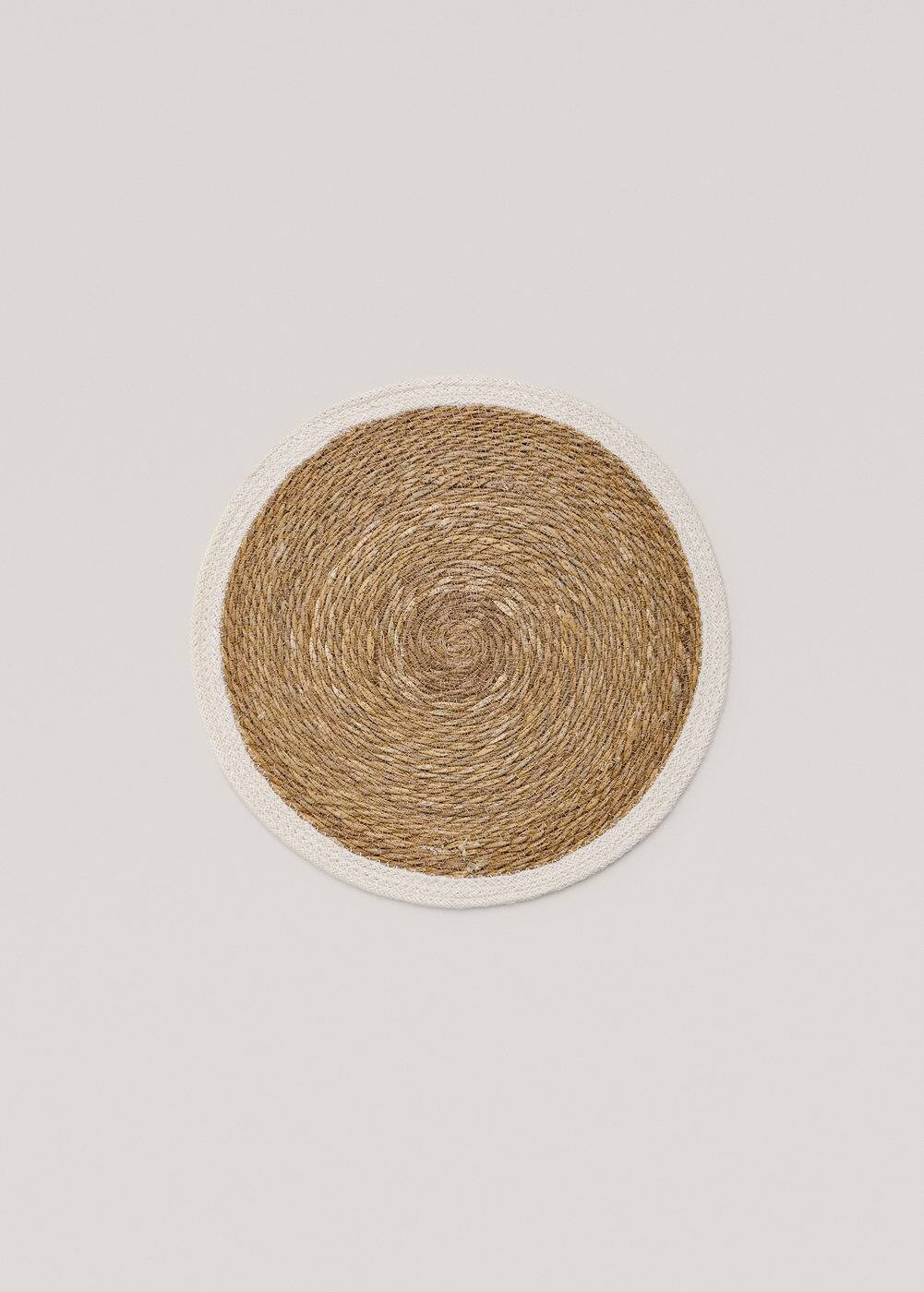 Natural fiber round placemat | MANGO (US)
