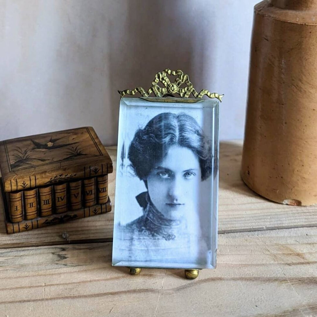 An Antique C19th French Gilt Brass or Ormolu Frame C1890 - Etsy | Etsy (US)