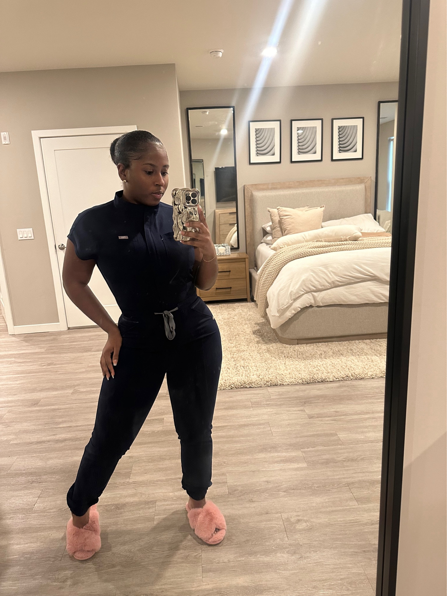 New FIGS scrub alert

#LTKbeauty #LTKstyletip #LTKworkwear