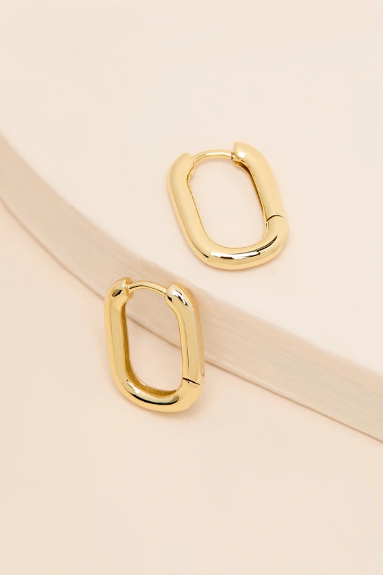 Chain Link Gold Huggie Hoop Earrings | Lulus