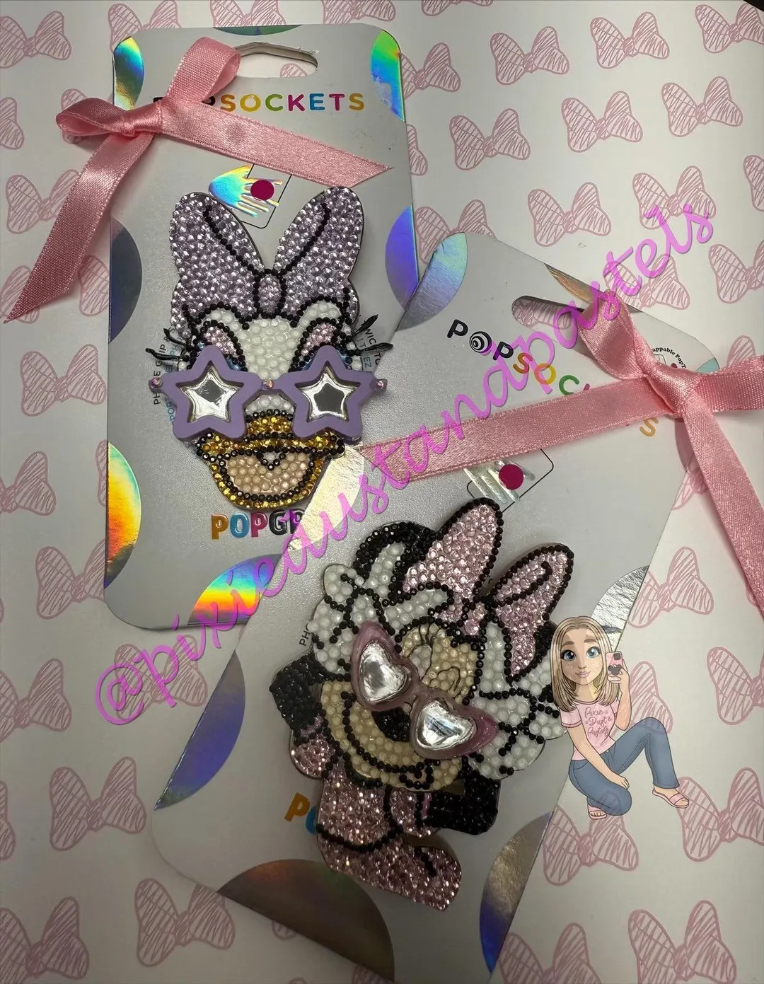 Summer Girl Besties! Daisy and Minnie Phone Socket Accessory Minnie Bling Phone Grip- Pop - 100% ... | Etsy (US)