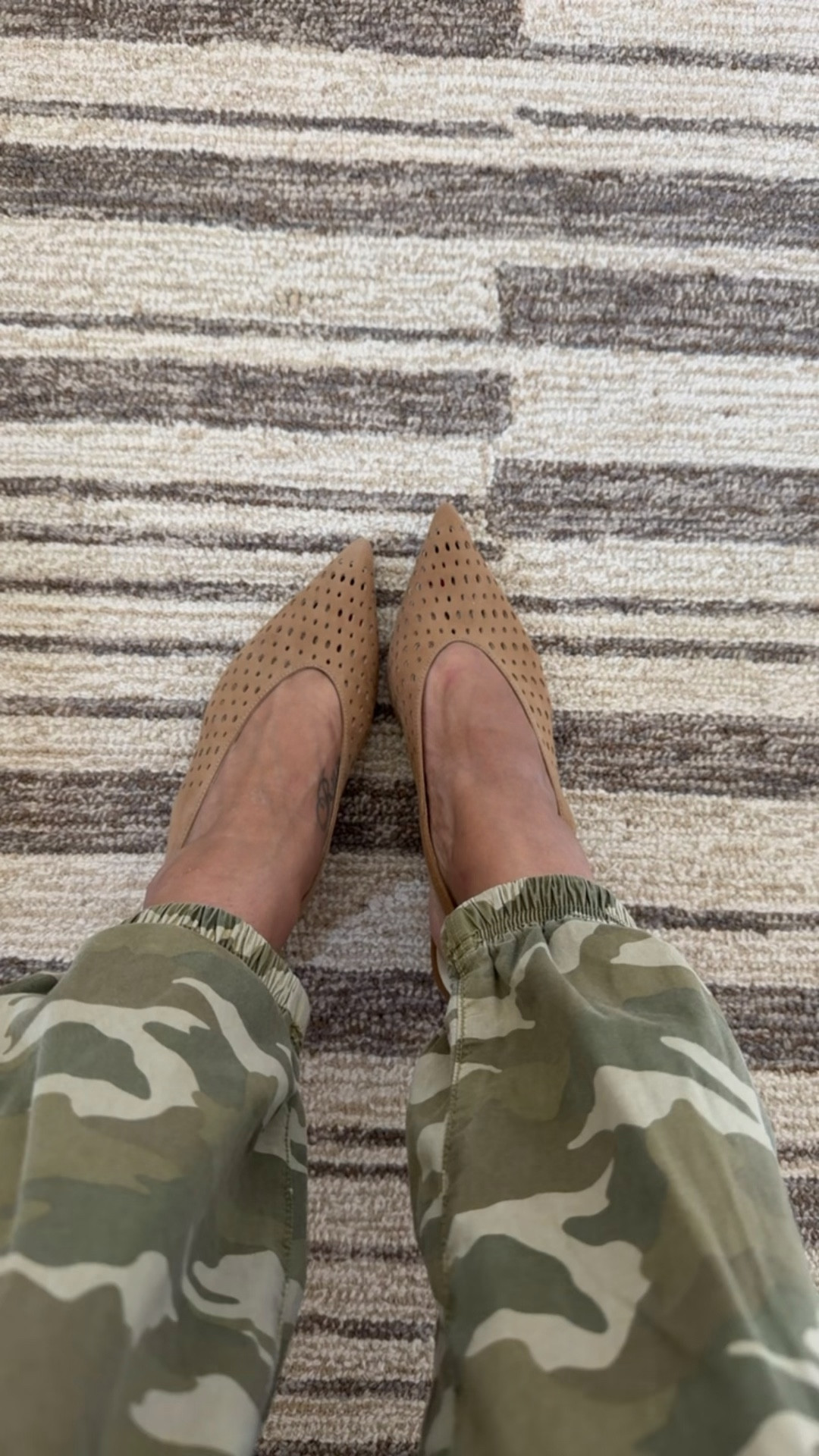 These kitten heels are so comfortable! I’m a size 9.5/10 and did a 9.5 in them. Love these! 

#LTKOver40 #LTKWorkwear