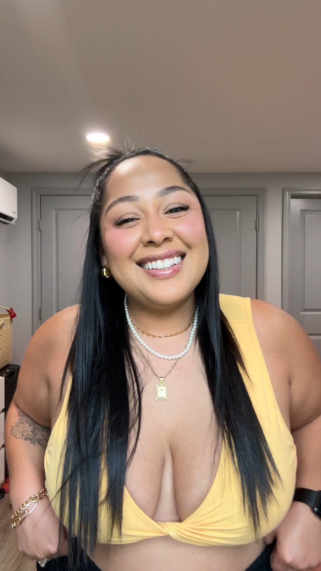 Summer Outfit as a plus size girl 

Klassy Top size xl with xl padding 
Amazon Linen Pants size xl 