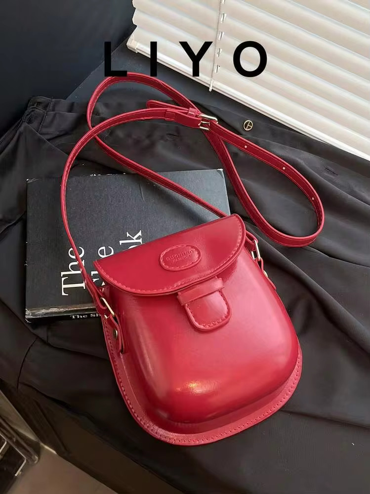 Vintage Mini Round Toe Flap Crossbody Bag For Women | SHEIN