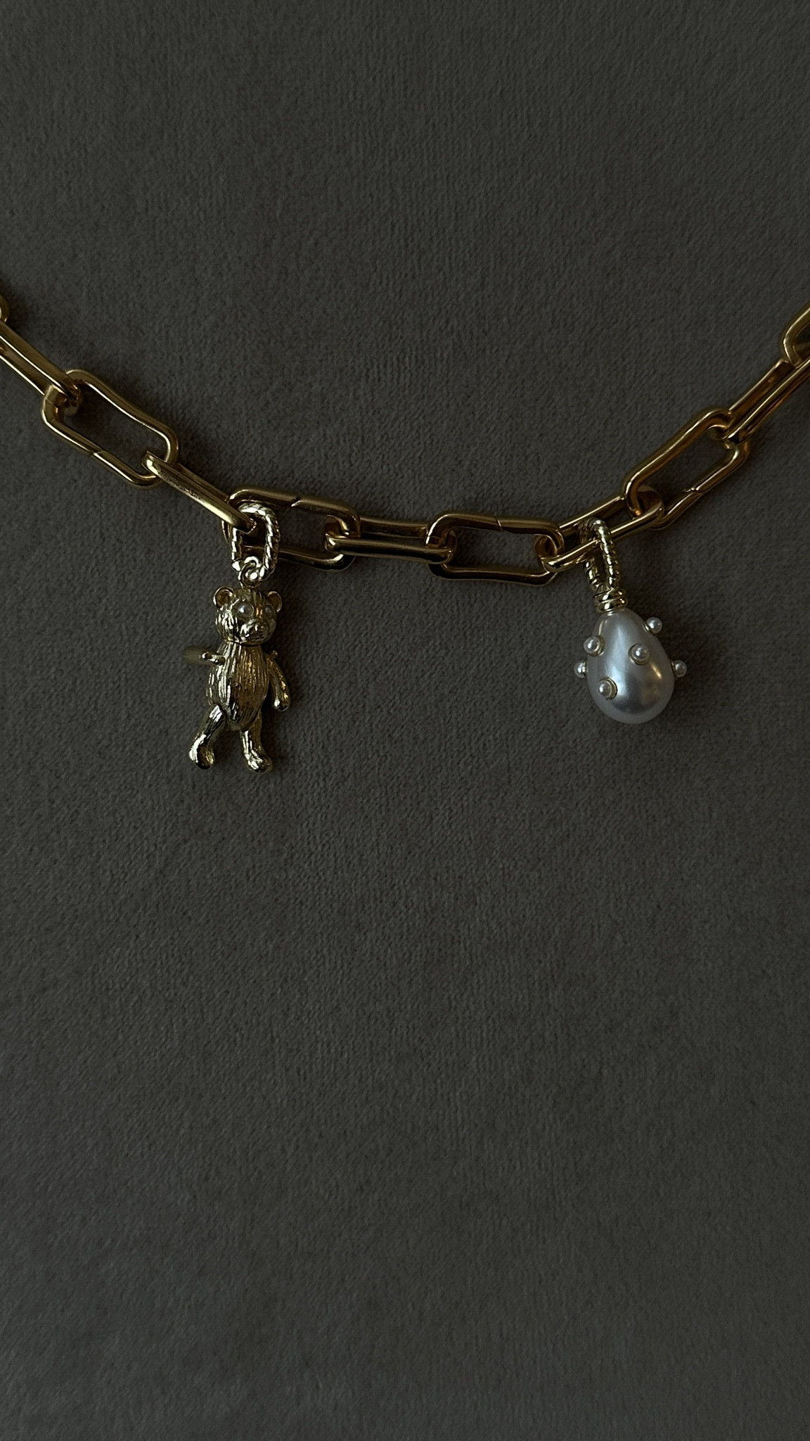 I am obsessed with charms… so in love with this little bear and spiky pearl from Daisy London. I’ve added them to my Monica Vinader Alta Capture necklace 🧸🤍
Gold jewellery | Gift ideas for women | Charm necklace | Bracelet | Keepsake | Vermeil 

#LTKfindsunder100 #LTKeurope #LTKover40