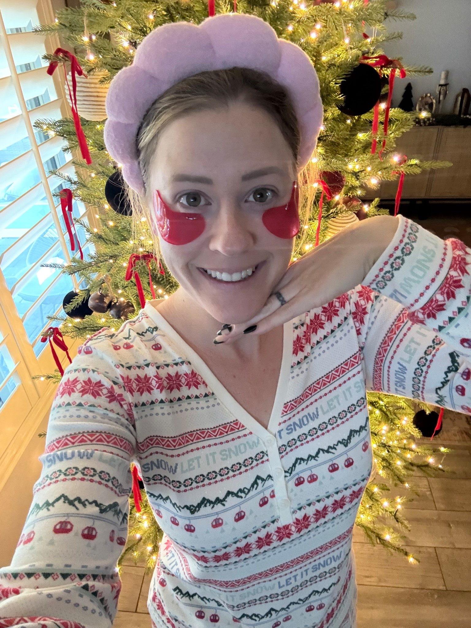 My fav under eye patches are on major sale! I put them in the fridge and it helps with my dark circles! 

#blackfridaysale #amazonfind 

#LTKHoliday #LTKmomlife