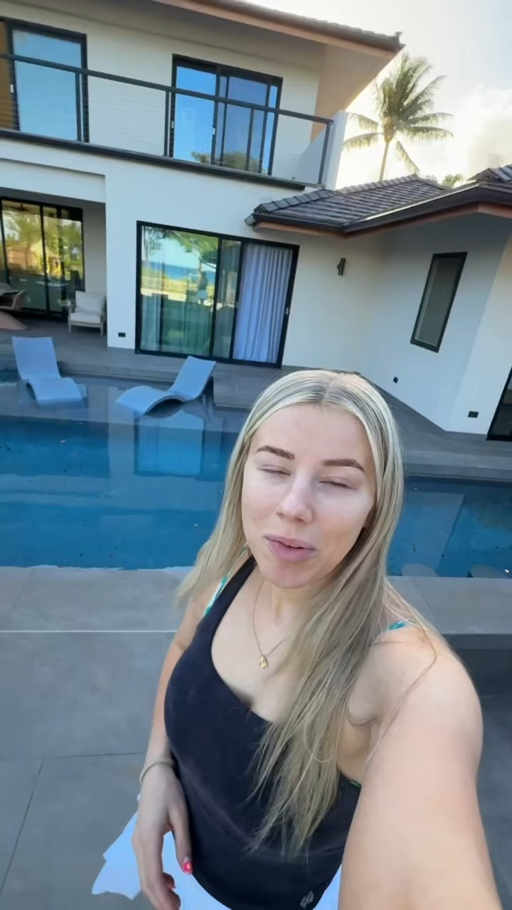 Every day makeup + my favorite new SPF. Also my Hawaii outfit- grey tank, white skirt and swimsuit! 

 #LTKActive #LTKStyleTip #LTKBeauty