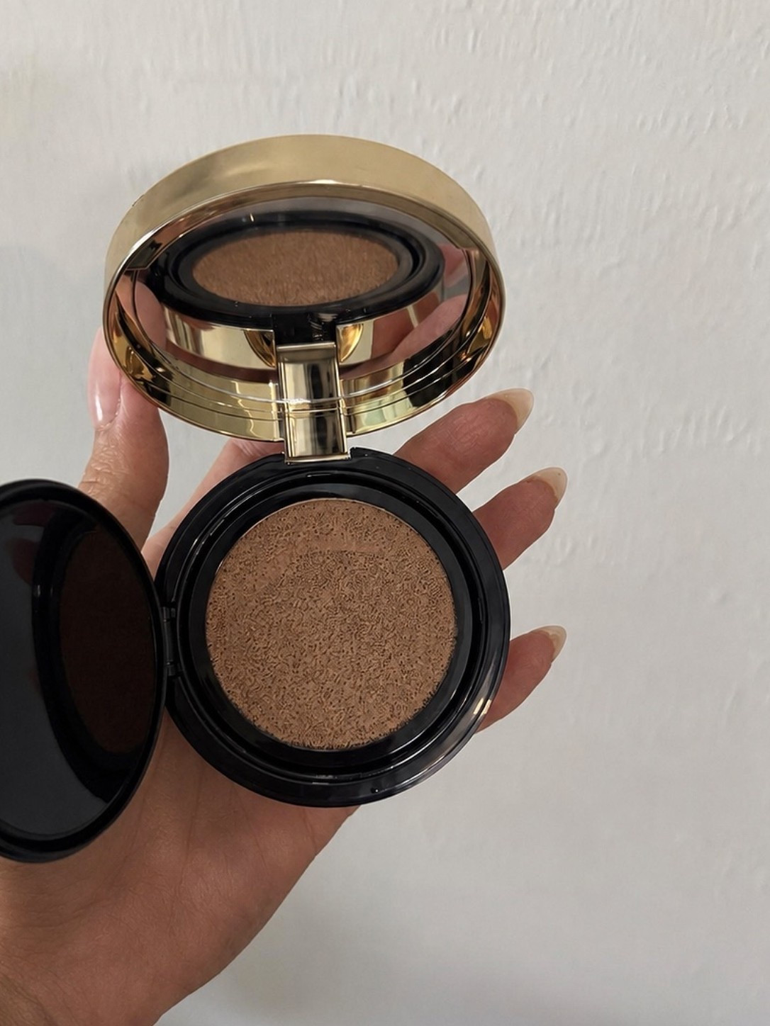 Cannot believe how good this foundation is for mature skin! 🤯👀 worth every penny!