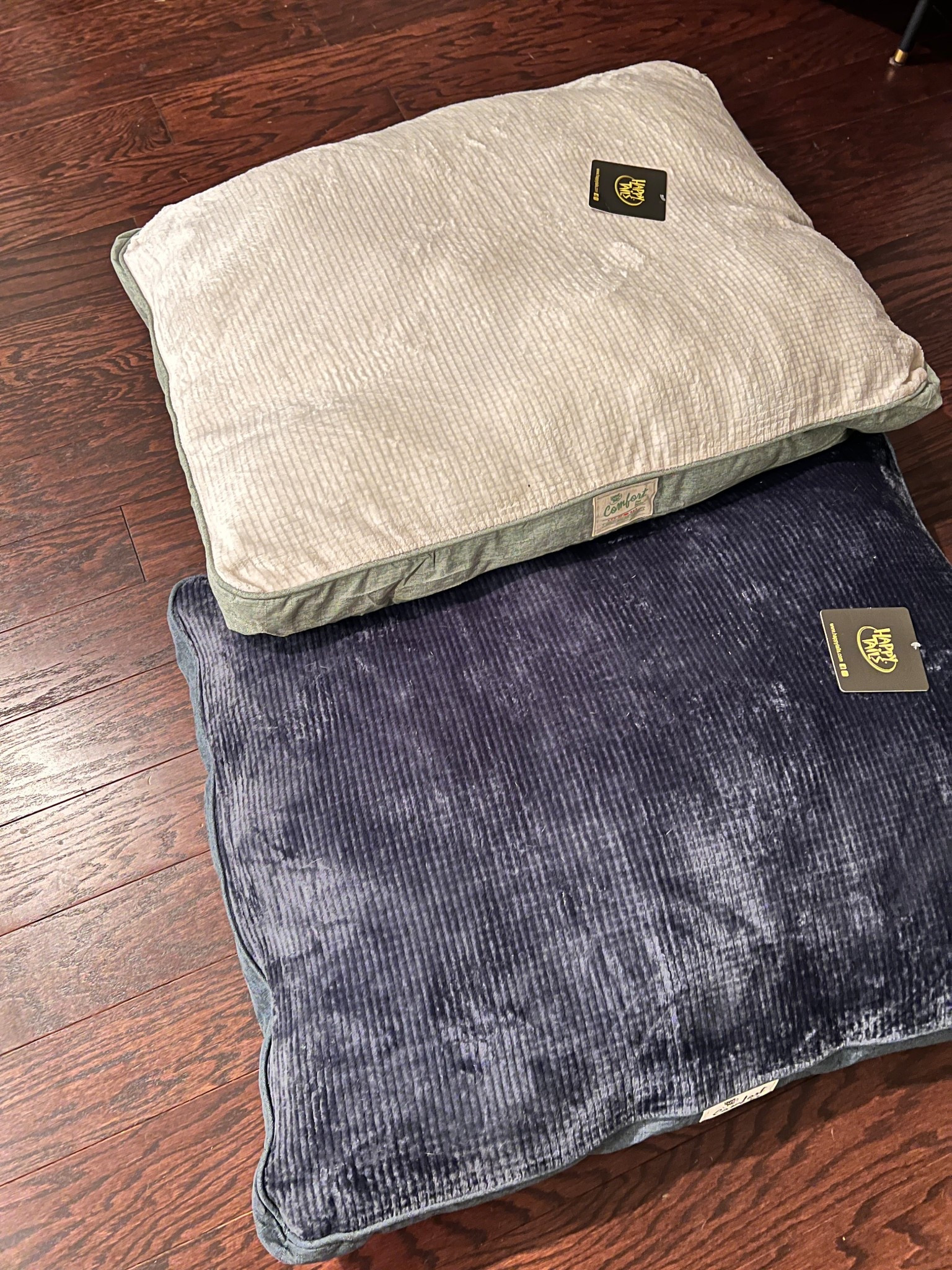 Awesome deal on these large and washable dog beds! The covers are removable which is a must! 

#LTKHome #LTKSaleAlert #LTKCyberWeek