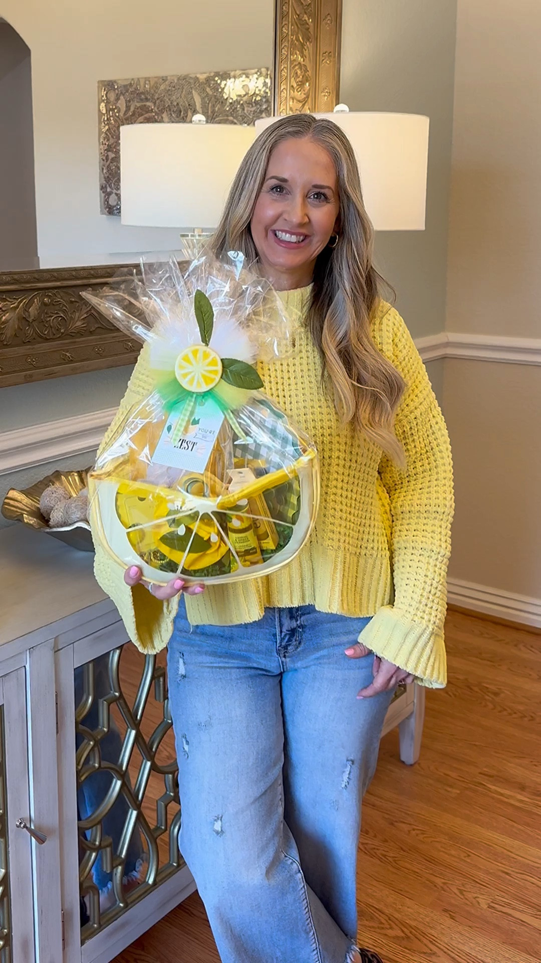 Lemon themed gift idea perfect for any occasion! 🍋🎁 #gift #giftidea #birthdaygift #girlgift #gifting #lemon 

#LTKParties #LTKOver40