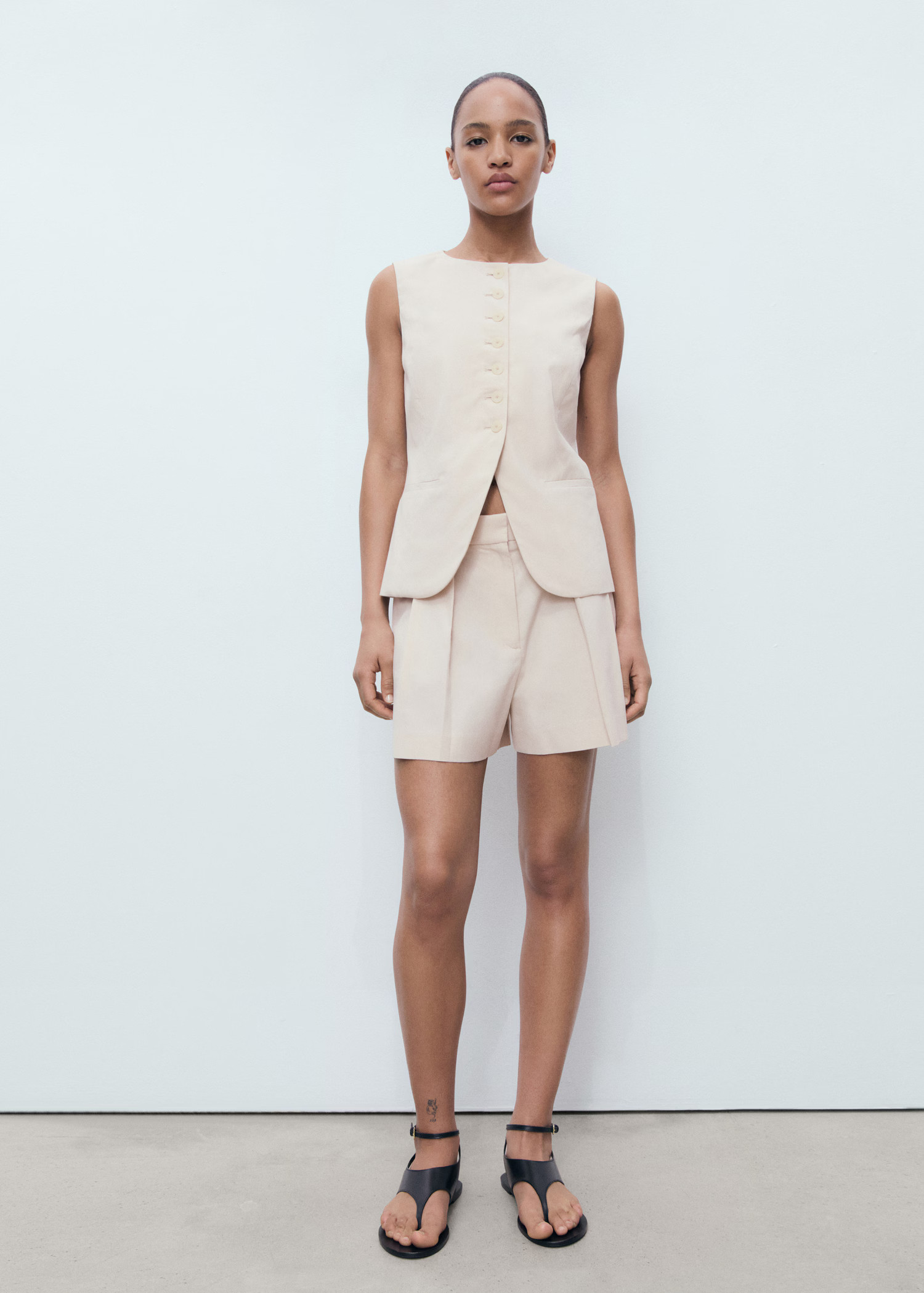 Pleated suit shorts - Women | MANGO USA | Mango (US/MX/AU)