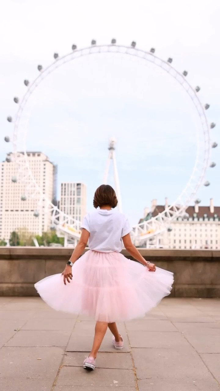 Amore Tulle Midi Skirt in Pink