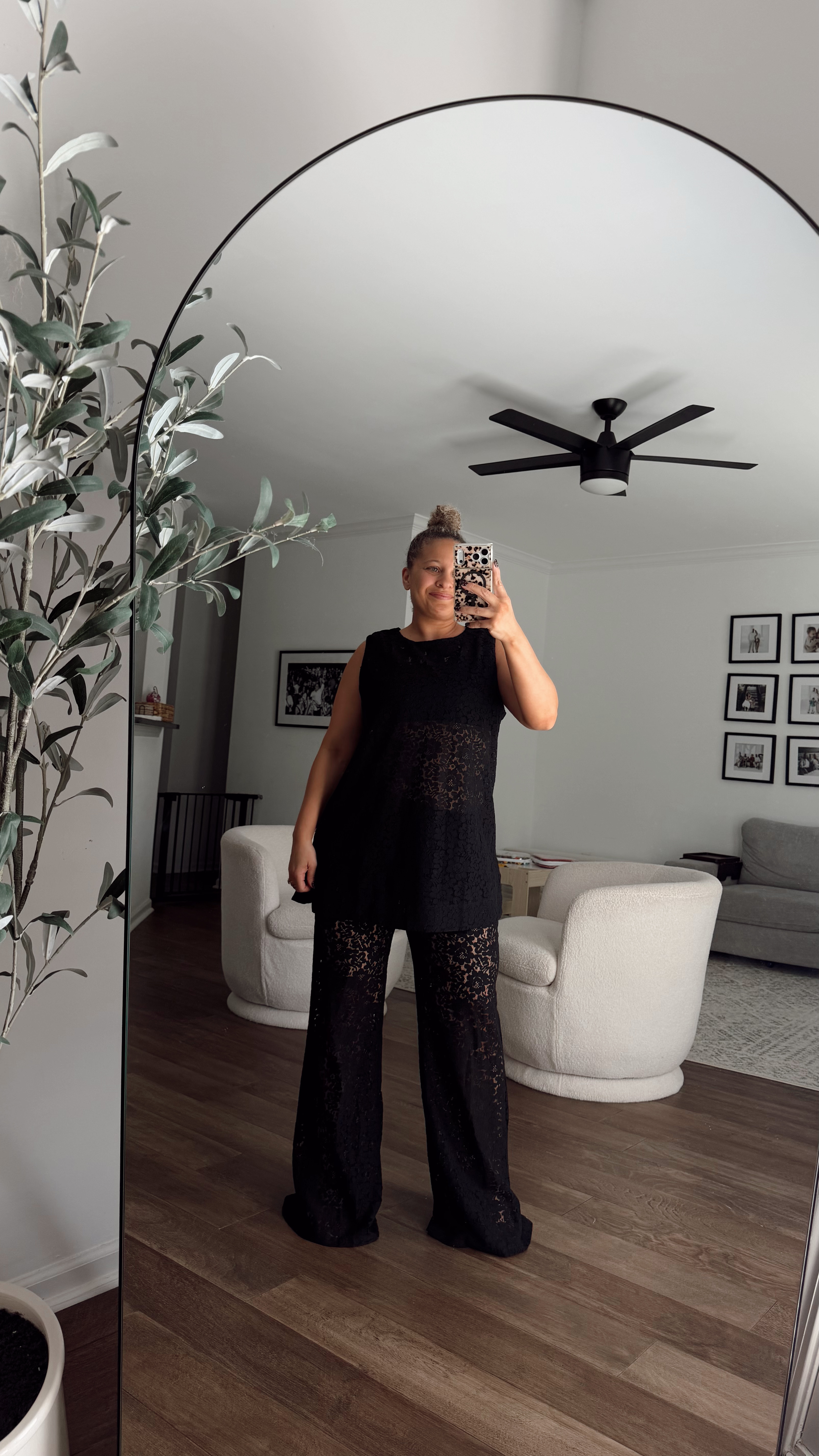 love this lace matching set, wearing XL 

 