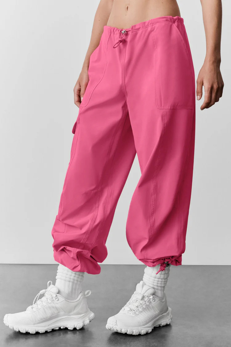 Low Rise Megastar Cargo Pant - Paradise Pink | Alo Yoga (US)