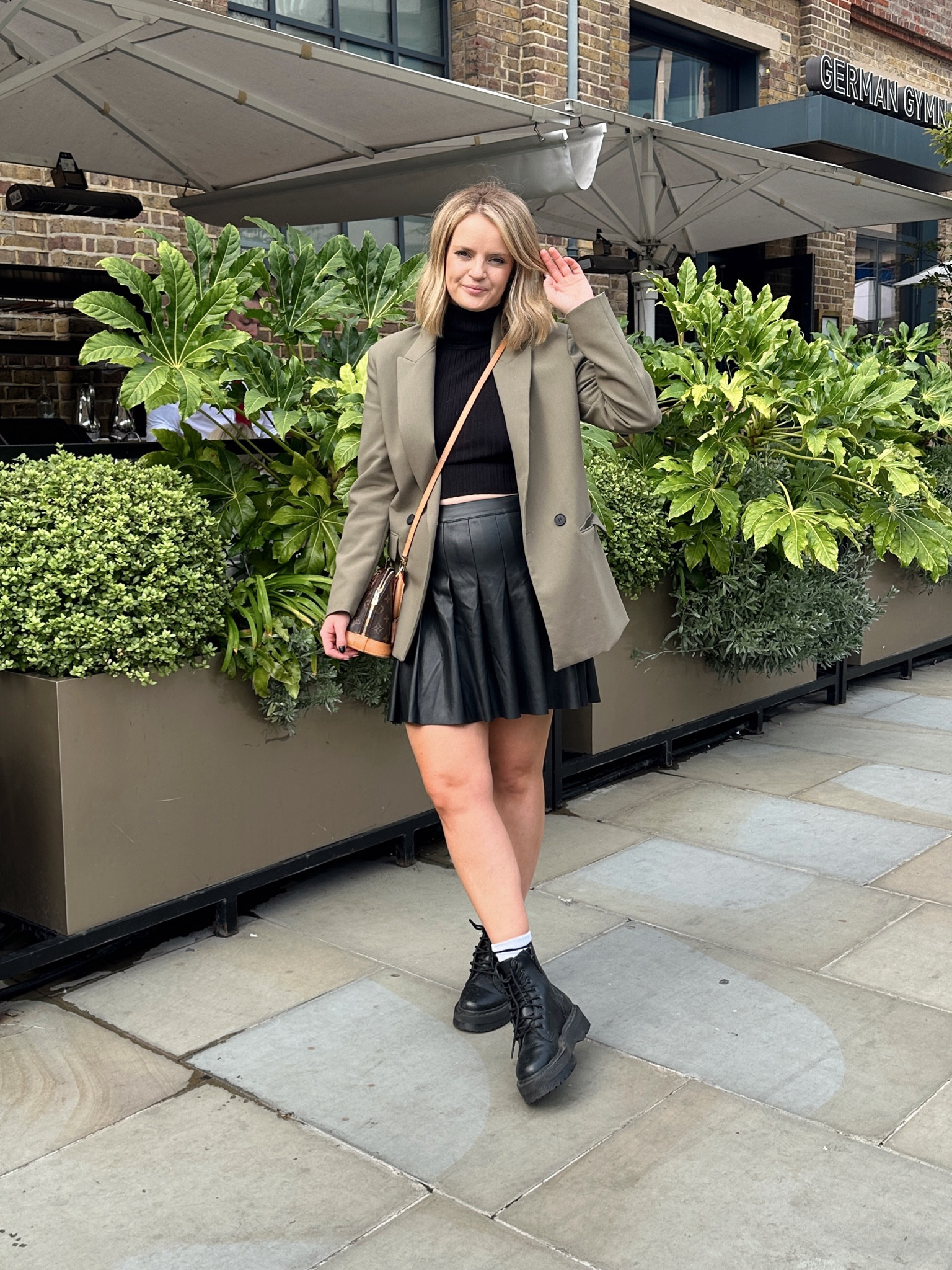 London ootd.

#LTKGiftGuide #LTKSeasonal