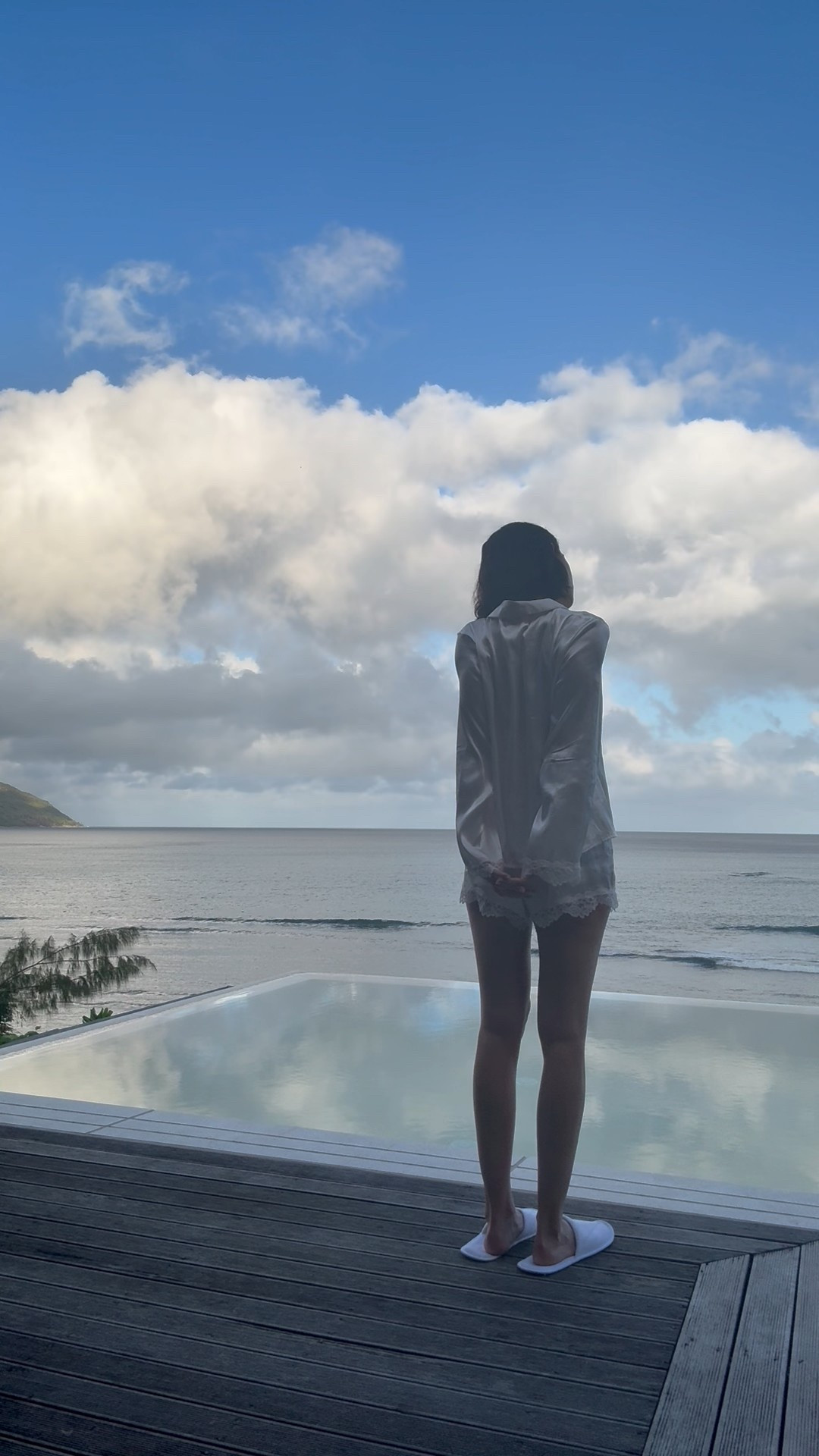 Perfect bridal/ honeymoon pajamas

Wearing XS

#LTKFindsUnder100 #LTKPetite #LTKTravel