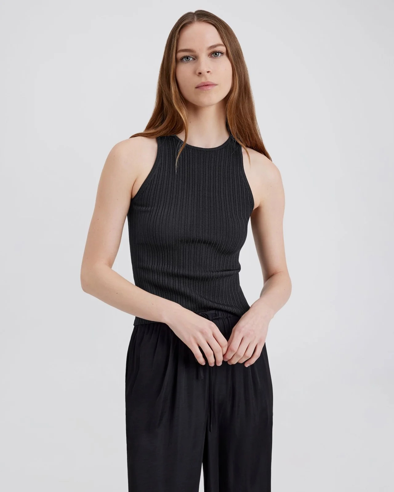 The Varena Tank in Noir | Solid & Striped