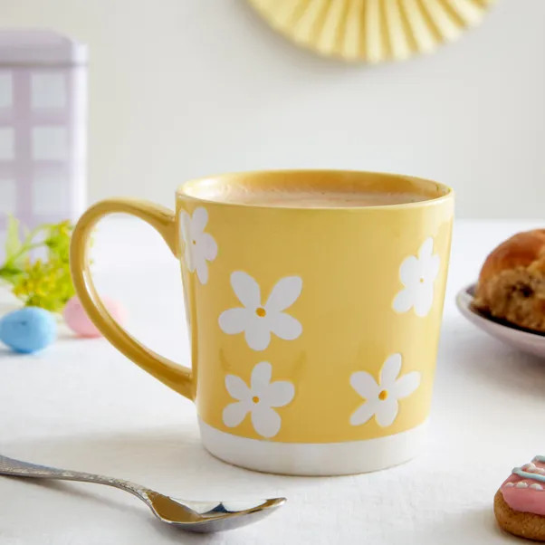Yellow Daisy Mug | Dunelm (migrated)