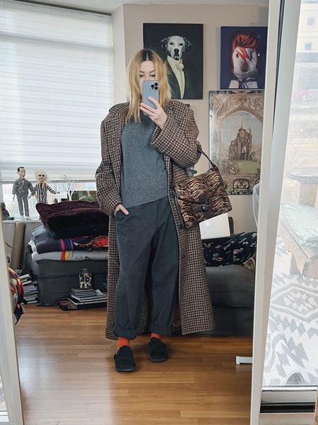 The pile of crap in the background keeps getting bigger and bigger. I can’t wait until after Christmas when my youngest gets more art supplies and a sewing machine. There’s going to be creative projects everywhere 😬

•
•
.  #FallLook  #StyleOver40  #menswearInspired  #birkenstockBoston  #secondhandFind #FashionOver40  #MumStyle #genX #genXStyle #genXInfluencer #vintageRalphLauren #vintageBag #WhoWhatWearing #genXblogger #secondhandDesigner #Over40Style #40PlusStyle #Stylish40s #styleTip  #HighStreetFashion 

#LTKshoecrush #LTKstyletip #LTKSeasonal