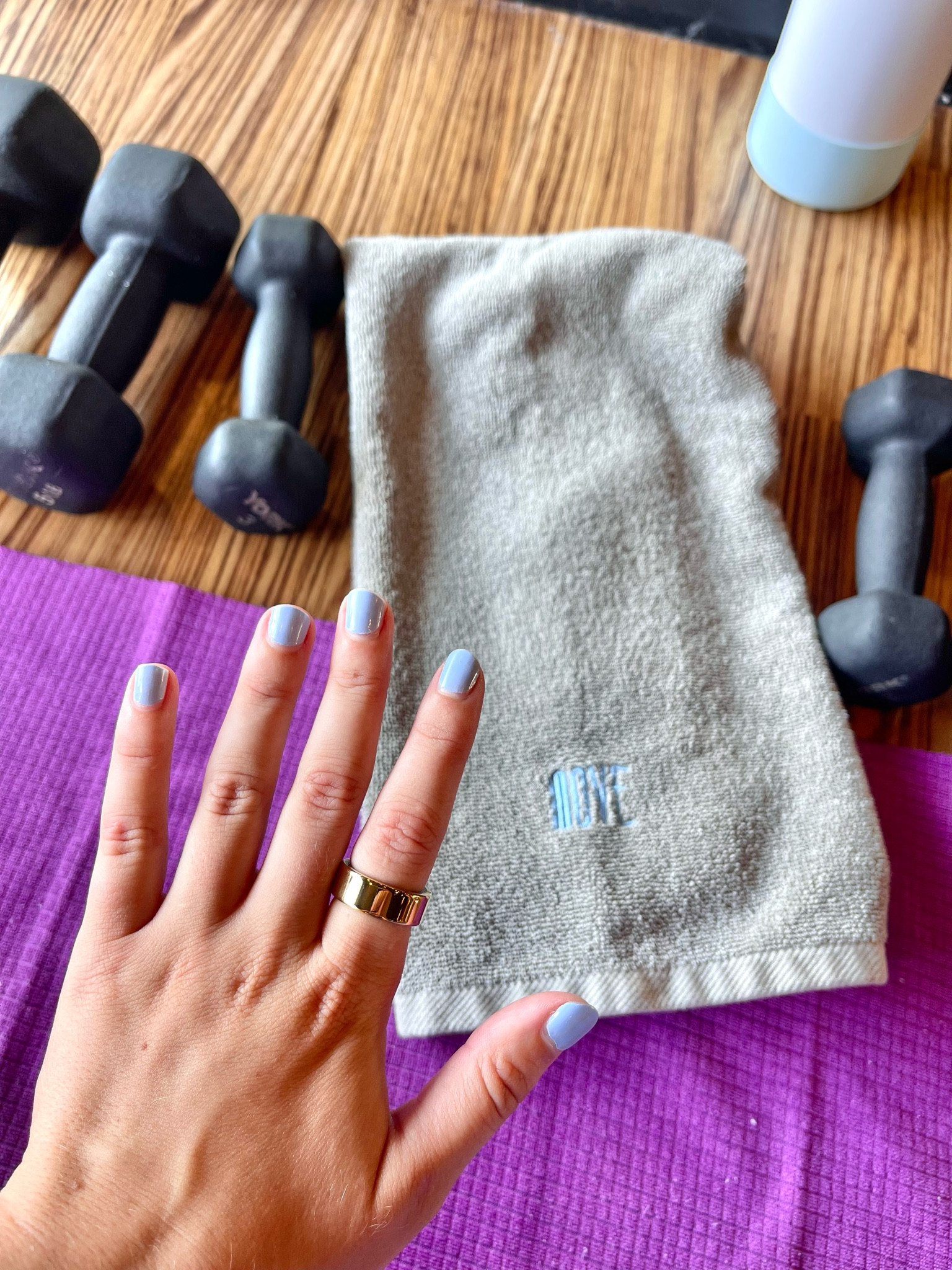 I’ve been wearing my new smart ring everyday and love it so far!


Smart ring
Oura ring
Apple Watch
Fitness tracker
Yoga mat
Yoga mat towel
Mat towel
Corepower yoga
Yoga sculpt
Hot yoga
Yoga outfit
Fitness clothes
Yoga clothes

#LTKFitness