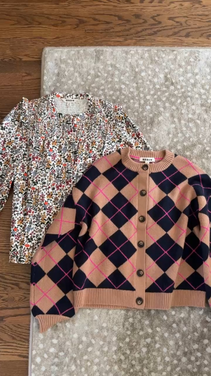 Boden tops I am obsessed with!

Boden, boden tops, tops for fall, cardigans, fall long sleeve, Cleo Bella top, floral top, mom style, Valentina jeans, favorite daughter, cardigan, fall cardigan, Grace White

#LTKOver40 #LTKSeasonal #LTKStyleTip