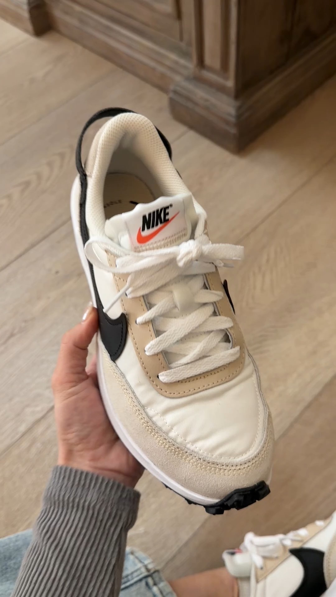 Obsesseddd with these new shoes I got! So comfy! The perfect fall outfit doesn’t exist. Or does it?! Tagged it below for you guys! 

Come stay awhile, Amanda Vernaci 

Fall outfit inspo | sale alert | outfits for her | cool weather outfits | shoes for her 

#LTKStyleTip #LTKShoeCrush #LTKSeasonal