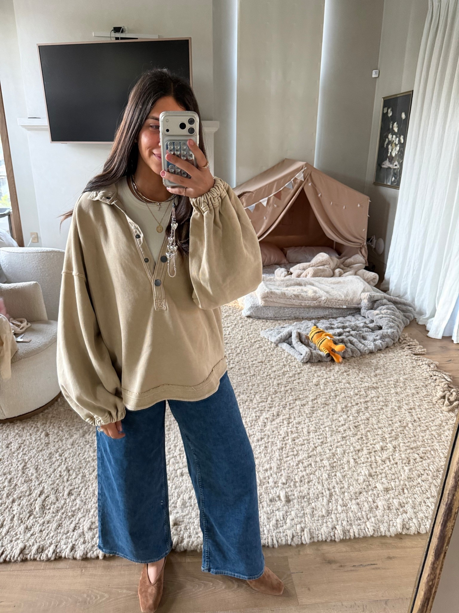 Neutral ootd today! 
Top: xl
Bottoms: medium petite, 28

#LTKootd #LTKmomlife #LTKSeasonal