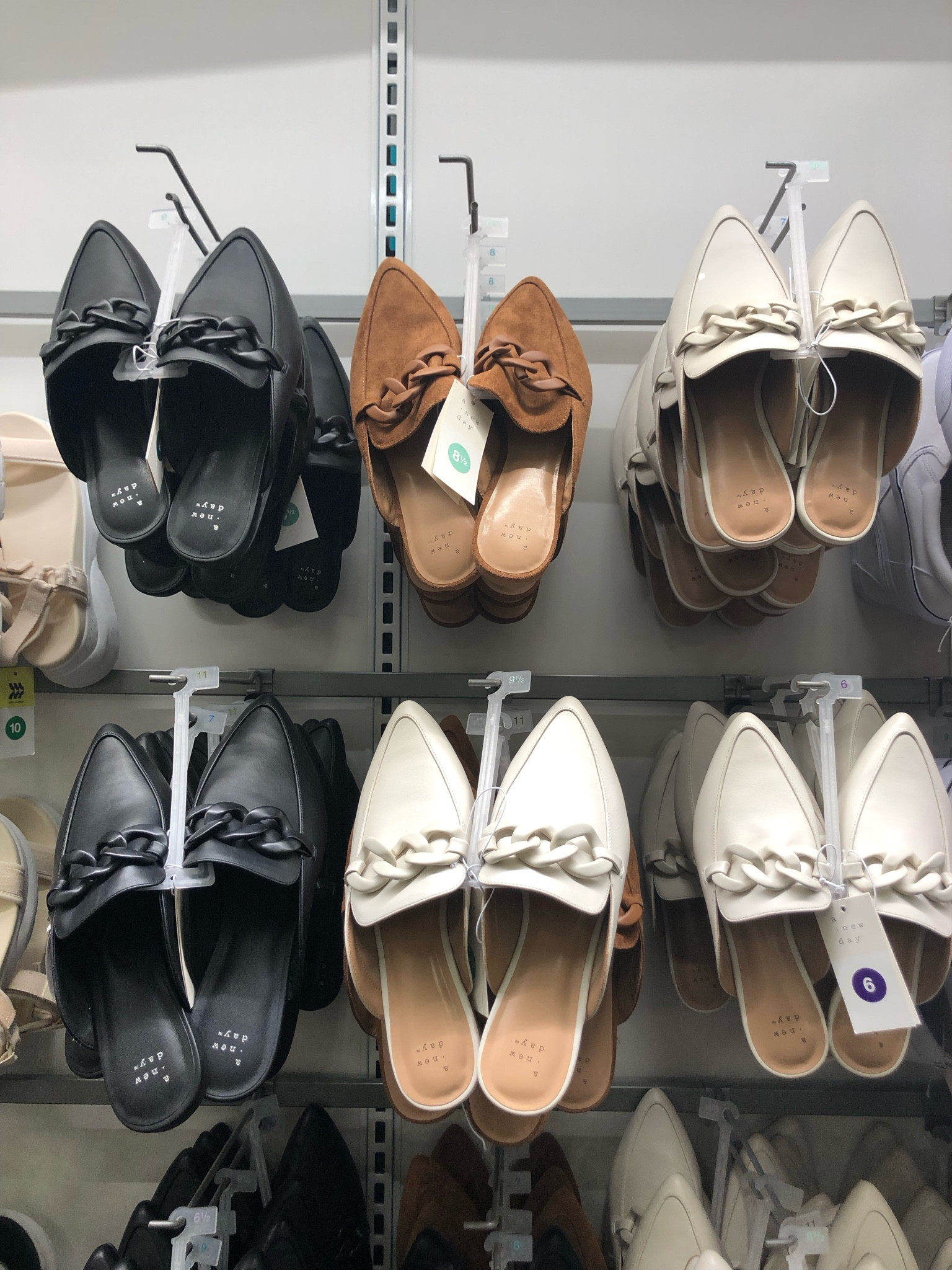 Loving the mules this season! 

Fall shoes
Fall outfit 
Fall mules 
Fall flats
Fall outfit 
Fall outfits 
Target finds


#LTKshoecrush #LTKSeasonal #LTKfindsunder50