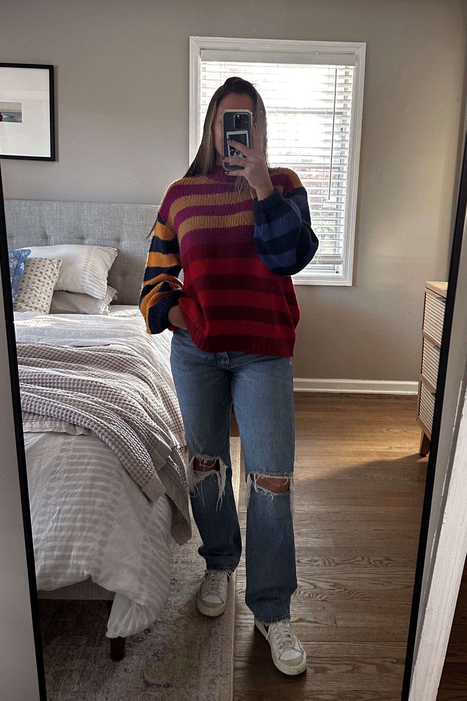 -Sweater is rented from Nuuly (brand is FarmRio), linked similar
-Jeans are the High Rise Dad Jean from Abercrombie (currently on clearance, not many sizes/styles left)