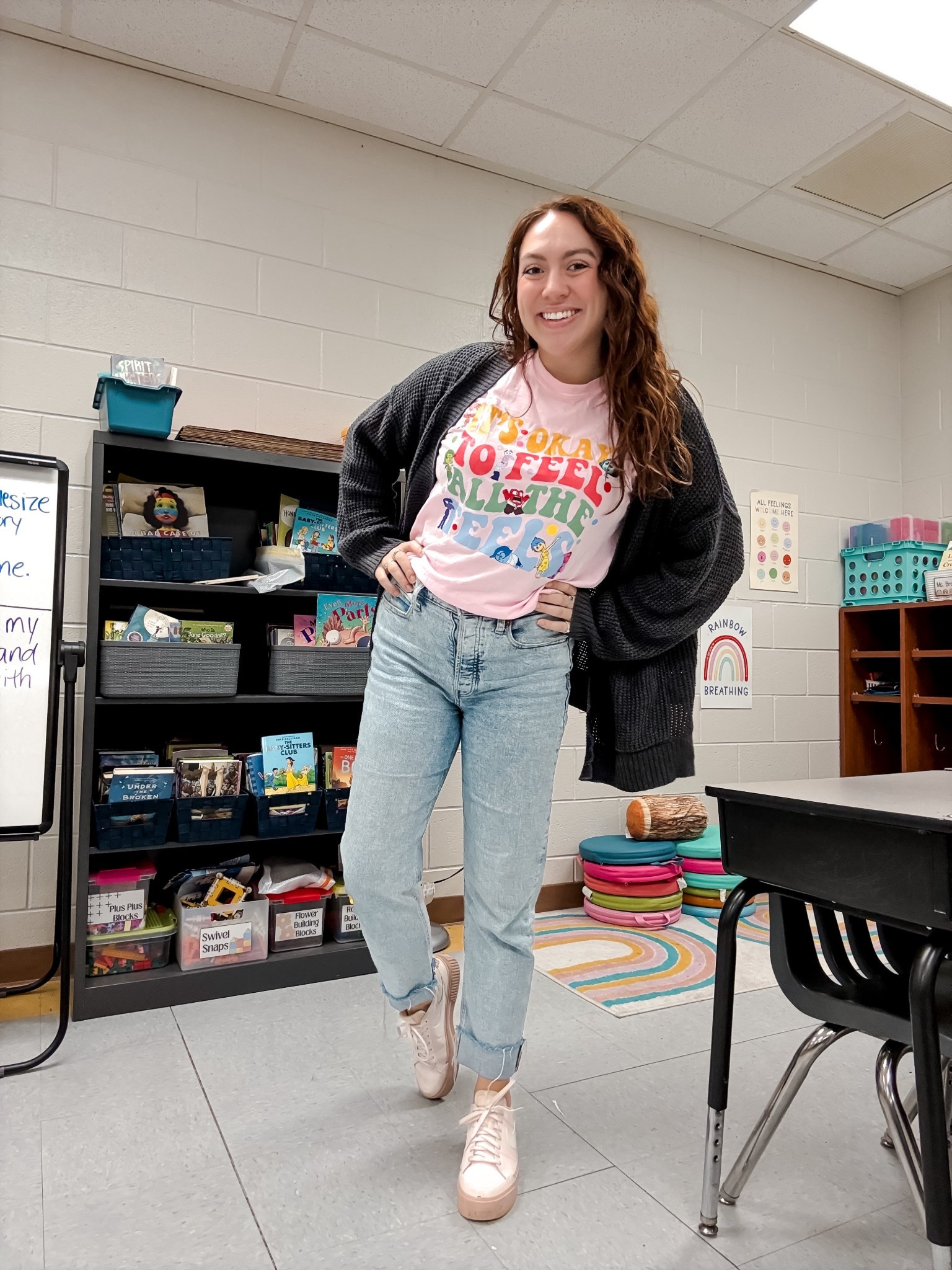 Teacher outfit, teacher style, teacher fashion, teacher shirts, teacher tees, teacher t-shirt, casual work clothes, comfortable work style

#LTKootd #LTKFindsUnder100 #LTKFindsUnder50