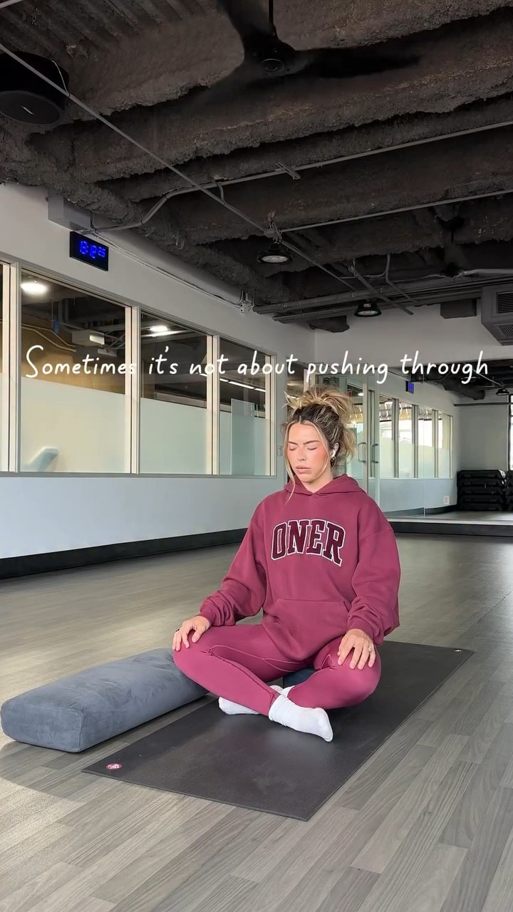 Sometimes it’s not about pushing through.
Sometimes self care looks like skipping the workout you were excited for because your body needs the extra rest.

I remember last year there being moments i pushed through at a time like this and i ended up getting sick which lead to days on end off the gym etc. gunna try and nip this thing in the butt with rest, hydration and extra supplements!! Xx

Use code KKFIT to save at Oner Active!

#LTKSeasonal #LTKStyleTip
