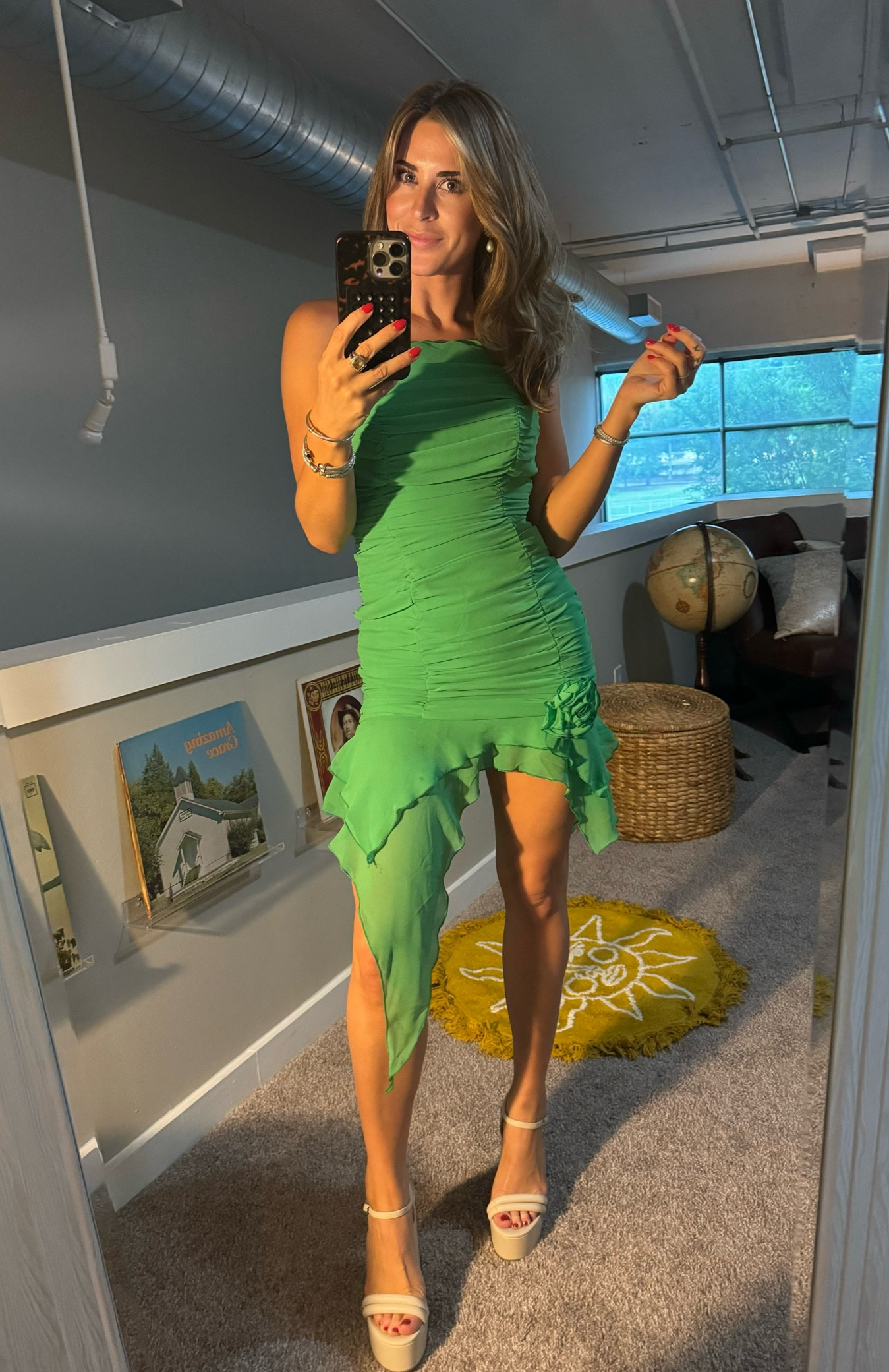 Dress & pumps on sale! Wearing XS & 7.5 💚

#LTKFindsUnder100 #LTKBeauty #LTKStyleTip