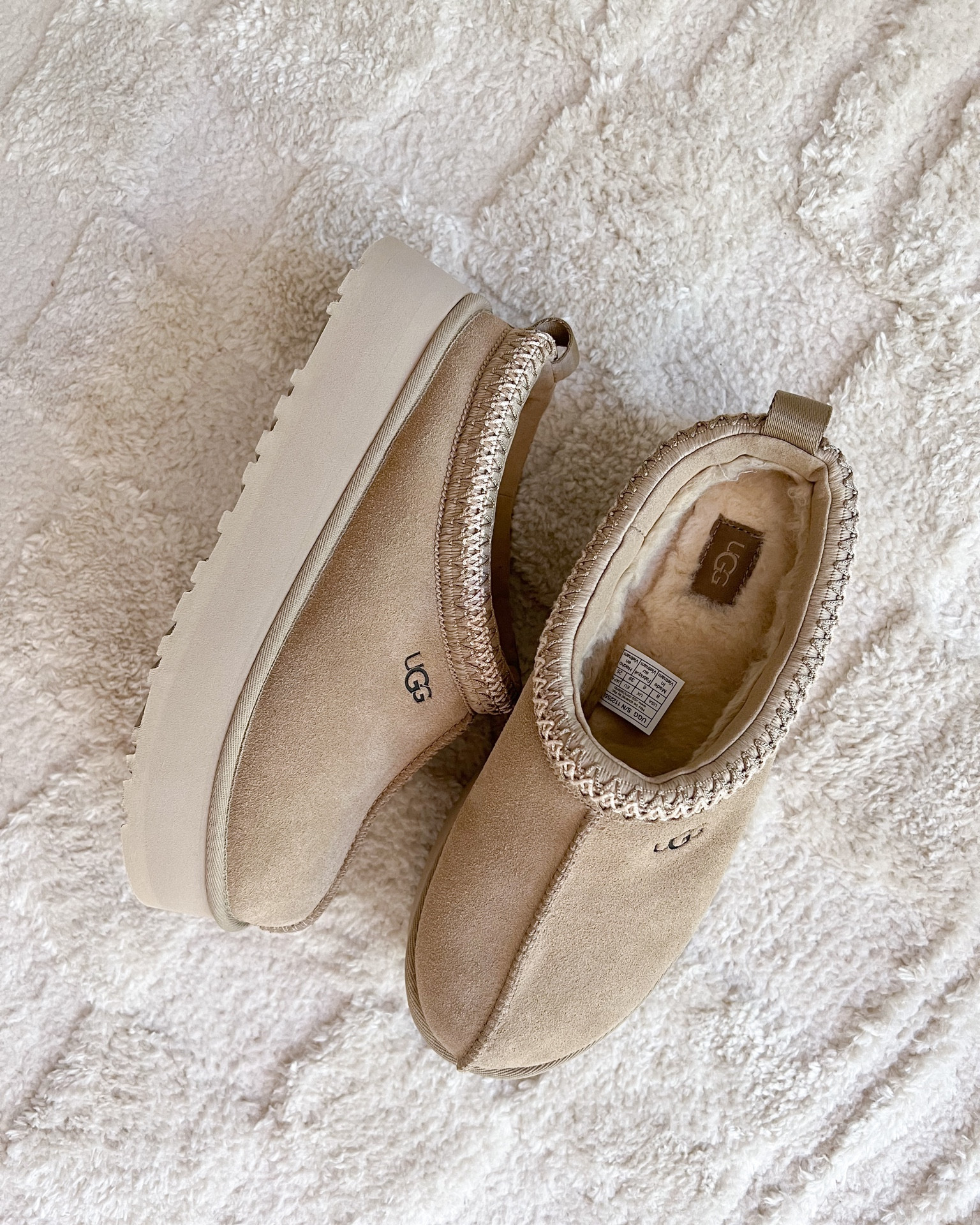 UGG season is here! Just got these in and love them! Linking all of the ones I found in stock 🤍🤍

Tazz slippers, mustard seed, fall fashion, warm weather finds, fall style, trending shoes, fancythingsblog

#LTKshoecrush #LTKGiftGuide #LTKSeasonal