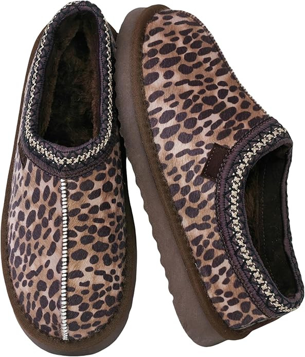 Women's Platform Slippers Winter Mini Boots Anti-Slip Suede Slip on Women Sneakers Fur Lined Hous... | Amazon (US)