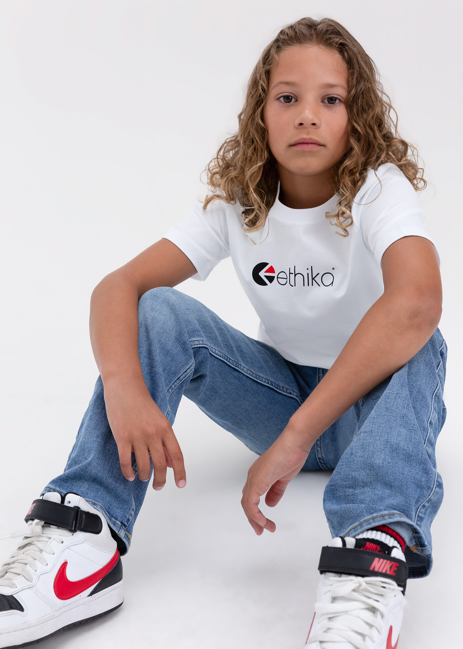 BOYS GRAPHIC TEE Logo - White | Ethika