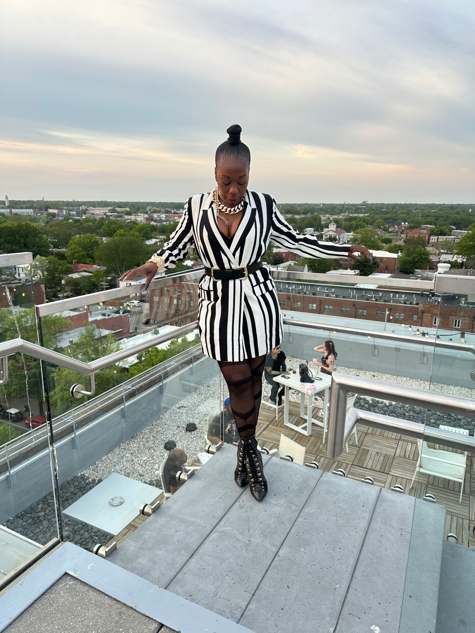 Got style? 
.
This Shirt Dress is perfect for this kind of vibe.  

#LTKShoeCrush #LTKStyleTip #LTKMidsize