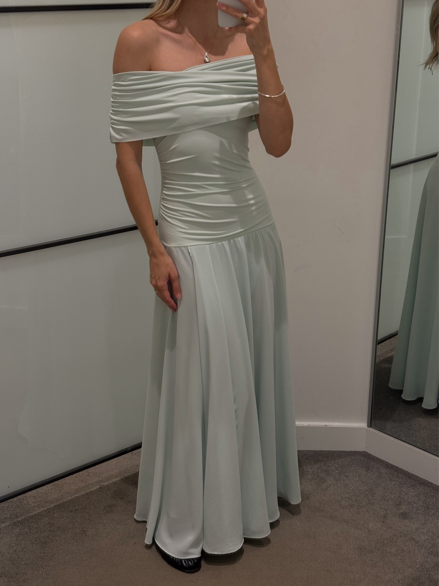 A moment for the dress x I'm 170cm and wear usually size 6/XS in clothing and size 9/40 in shoes  

#LTKaustralia #LTKpartywear #LTKwedding