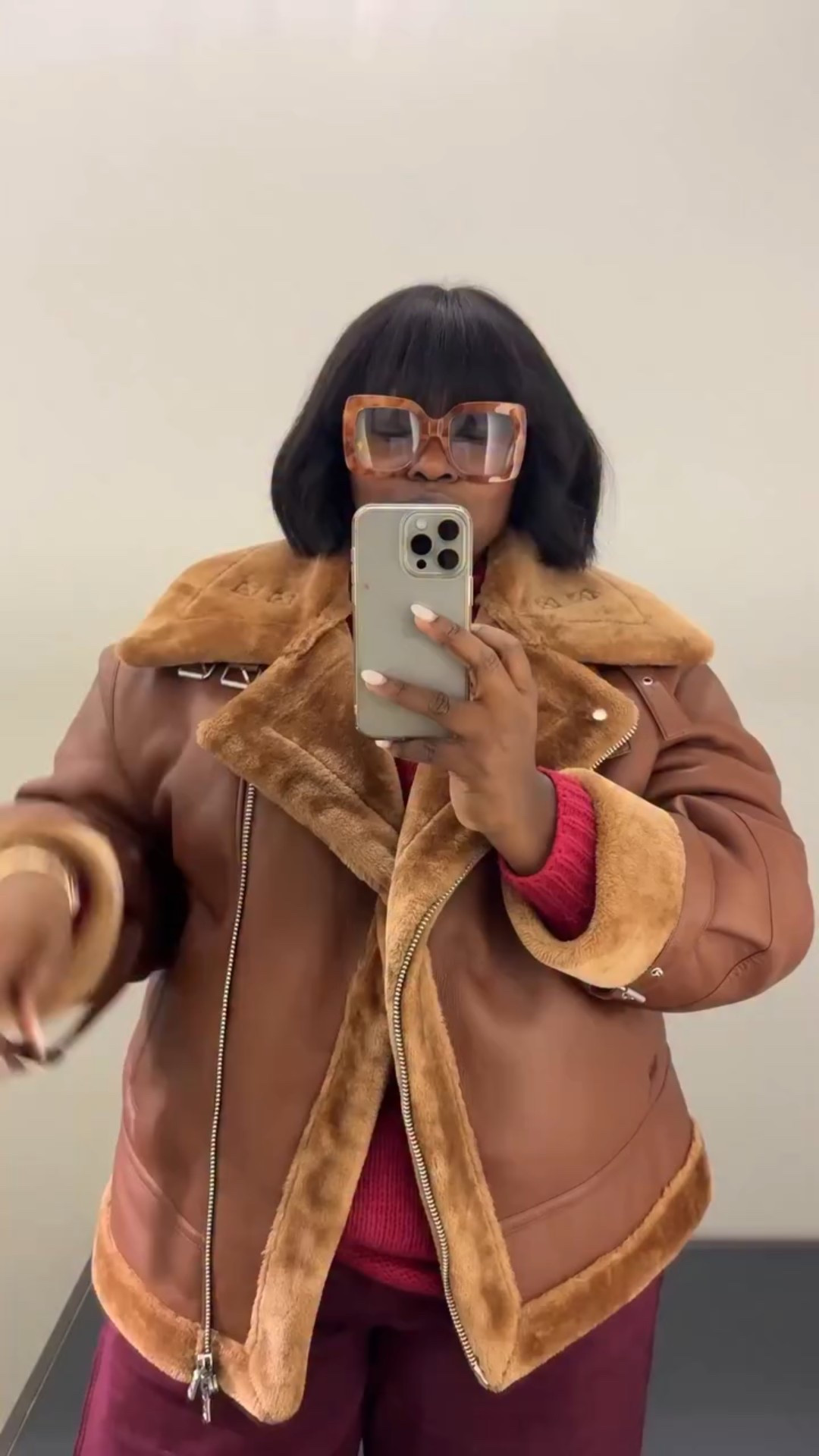 Curvy girls… Old Navy is quietly doing what needs to be done 👀✨
If “elevate my wardrobe in 2026” is on your vision board, don’t sleep on pieces you can buy in your size, in-store, that actually mix + match.

From matching sets to rugby polos to heart cardigans (holiday → Valentine’s = 2-for-1), there were so many cute finds that feel wearable and elevated.

Save this for your next shopping run, share it with a friend you shop with, and for the full scoop comment NAVY if you want sizing info + links 👇🏾