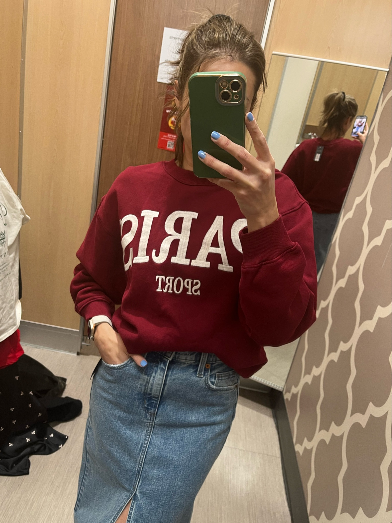 I love a classic vintage inspired crew neck. This one was so cute and the color was so nice. 

#LTKHoliday #LTKFindsUnder50 #LTKSeasonal