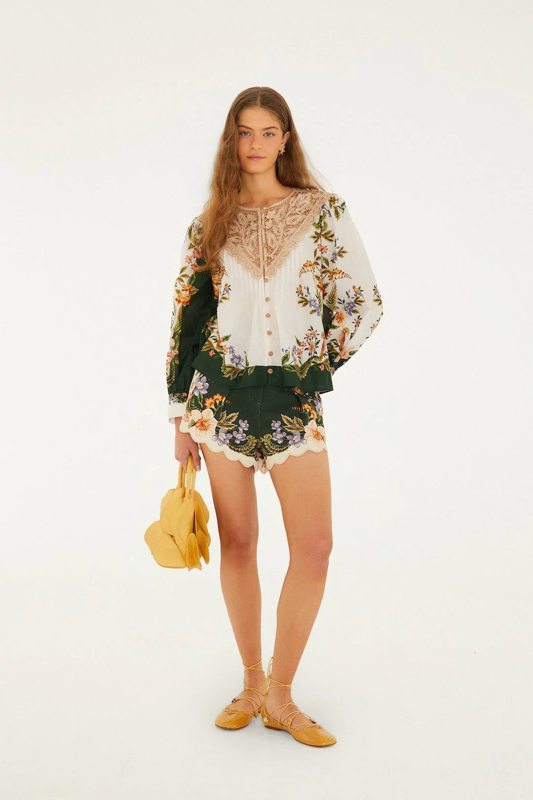 Green Berry Garden Beaded Buckle Twill Shorts, BERRY GARDEN BLACK / 30 | FarmRio (US)