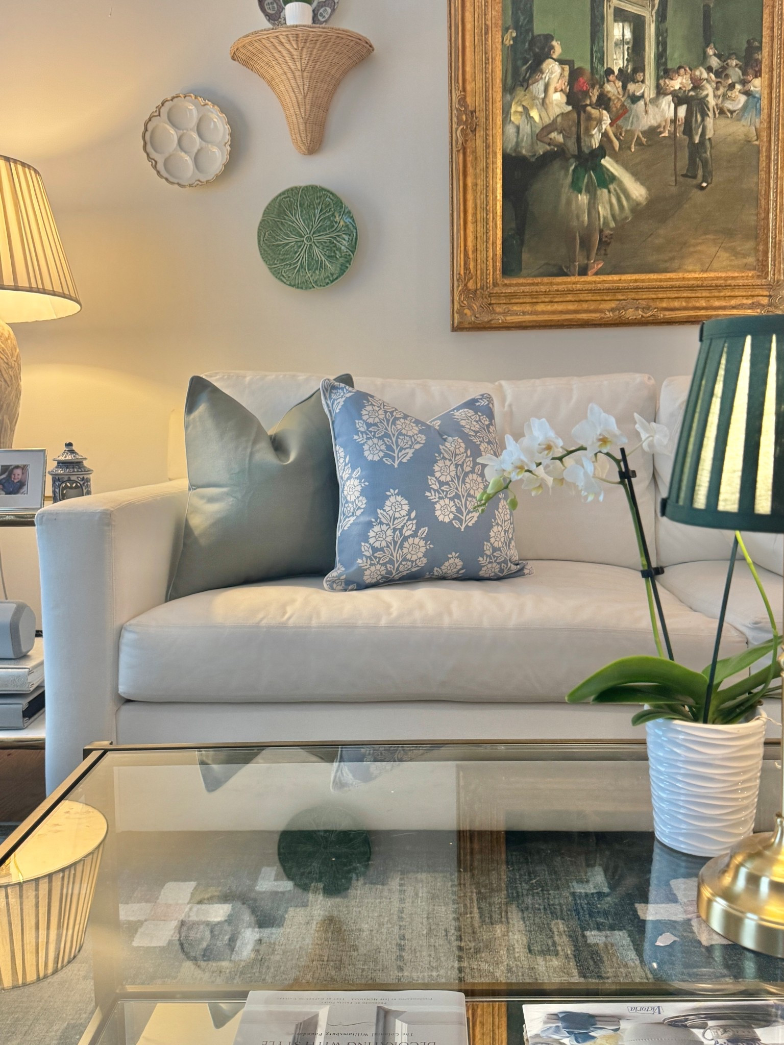 Very into blue with green lately! Jillien Harbor Greenwich with the Hazel 

#LTKHome #LTKSaleAlert