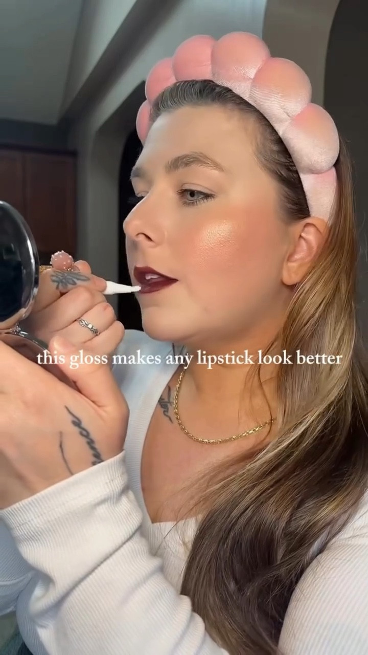this gloss over ANY lipstick… i’m obsessed 🍓✨

it instantly makes your lips look smoother, juicier, and more plump — the easiest way to elevate your lip combo

#lipgloss #lipcombo #juicylips #makeuproutine #beautyfinds

#LTKgrwm #LTKselfcare #LTKBeauty