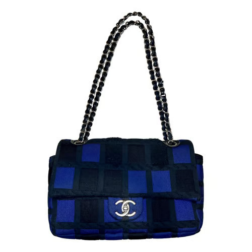 Timeless/Classique cloth crossbody bagChanelVestiaire Days | Vestiaire Collective (Global)
